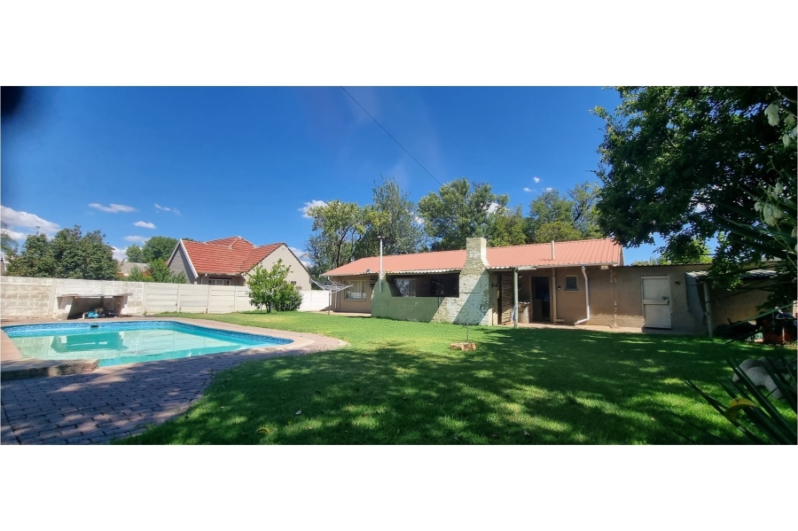 3 Bedroom Property for Sale in Riebeeckstad Free State